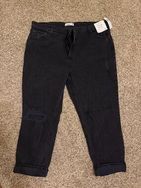 ABERCROMBIE ULTRA HIGH RISE 90S STRAIGHT JEANS